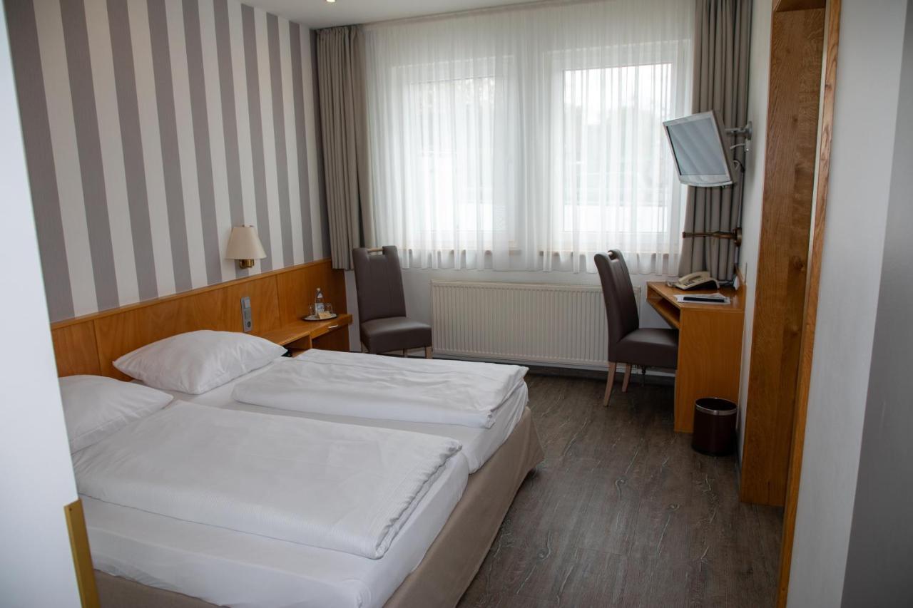 Landhotel Weserblick Beverungen Exteriör bild